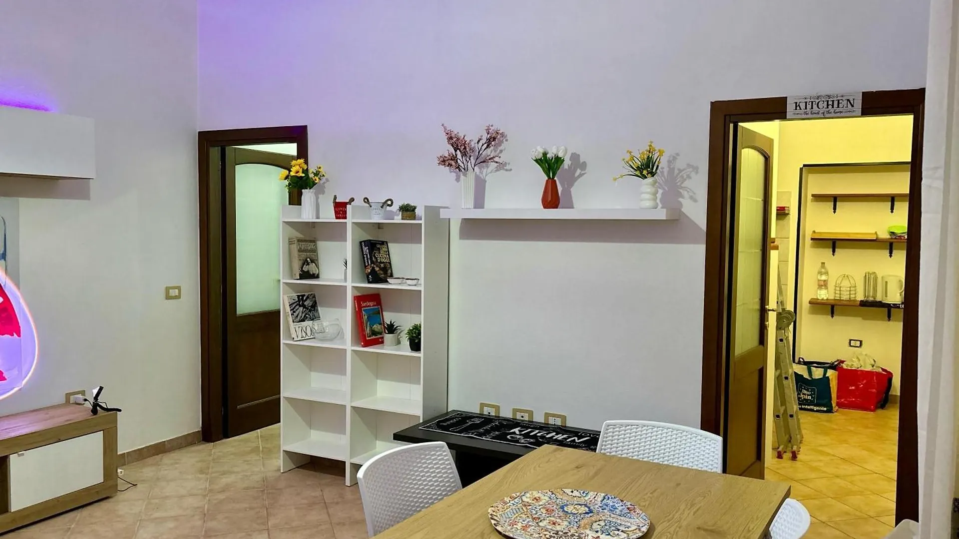 Newdesign - Apartment In The Heart Of Sassari 0*,